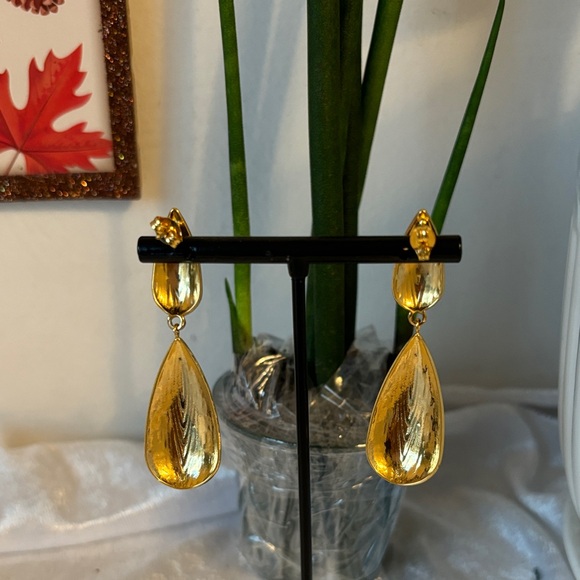Gold Teardrop Earrings - Picture 2 of 4